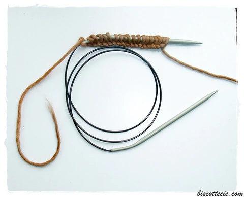 Tricoter en rond avec une aiguille circulaire en VIDÉO - magic loop en français - Les Laines Biscotte Yarns
