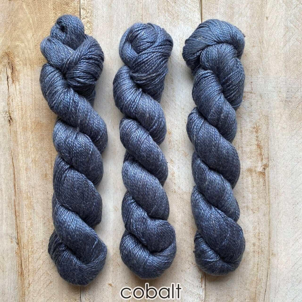 Hand-dyed yarn made of silk & Seacell ALGUA MARINA COBALT