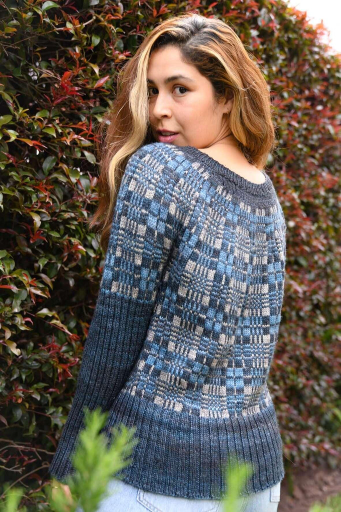 Yoke sweater pattern - Inspiration Tartan