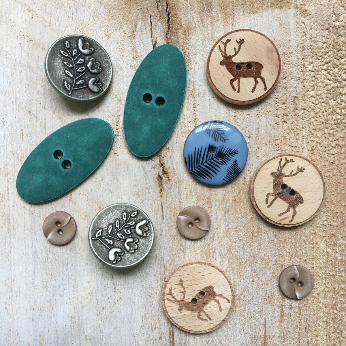 Buttons - Les Laines Biscotte Yarns