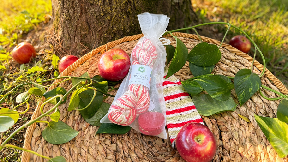 Limited Edition Kit Apple - Yarn and Accessories