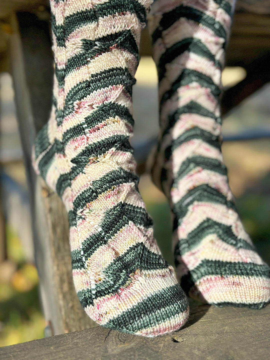 Big Bold Foliage | Knitting pattern with or without yarns