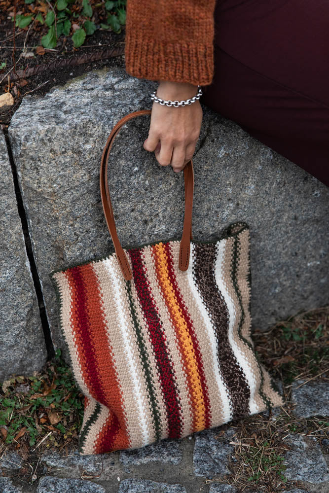 ⭐︎美品⭐︎「52 Weeks of Scrap Yarn」 LAINE 52 Weeks of Scrap Yarn - Knitting Book – Les Laines Biscotte Yarns