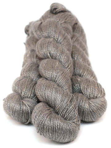 Hand-dyed yarn made of silk & Seacell ALGUA MARINA TRAVIATA