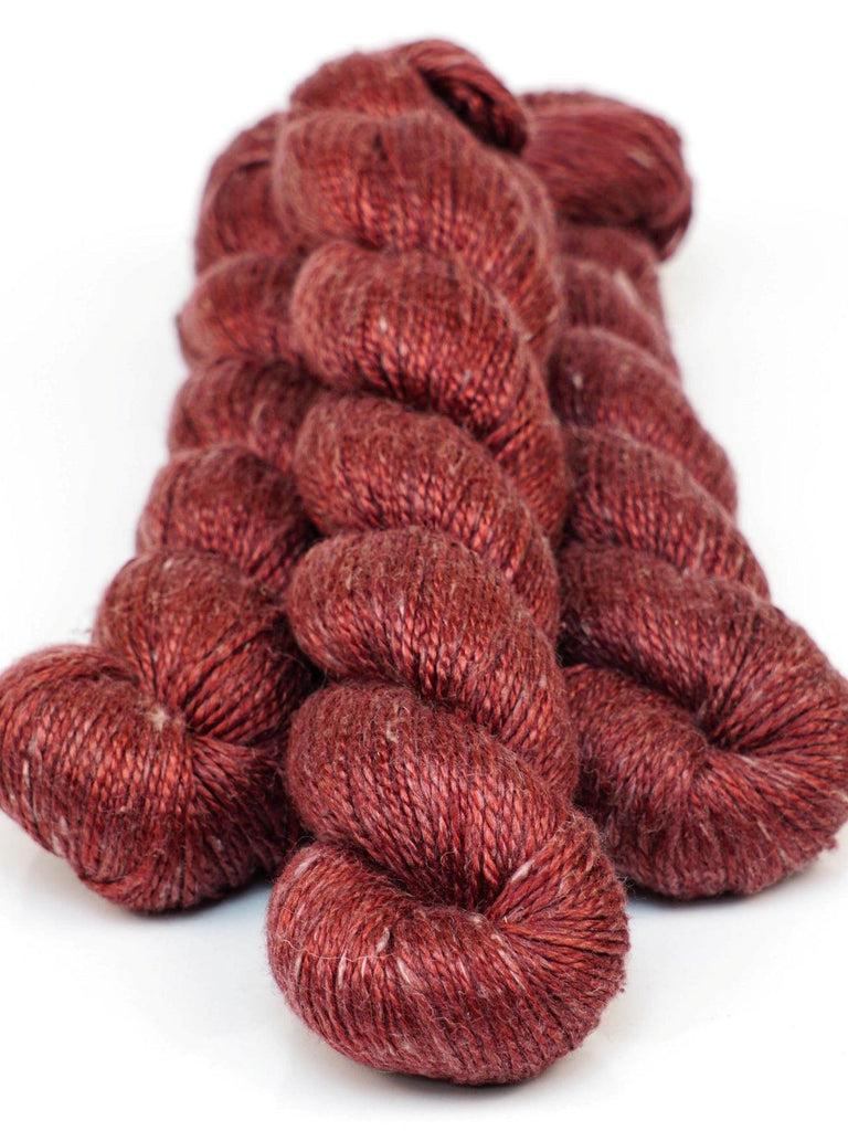 Hand-dyed yarn made of silk & Seacell ALGUA MARINA TUDORS