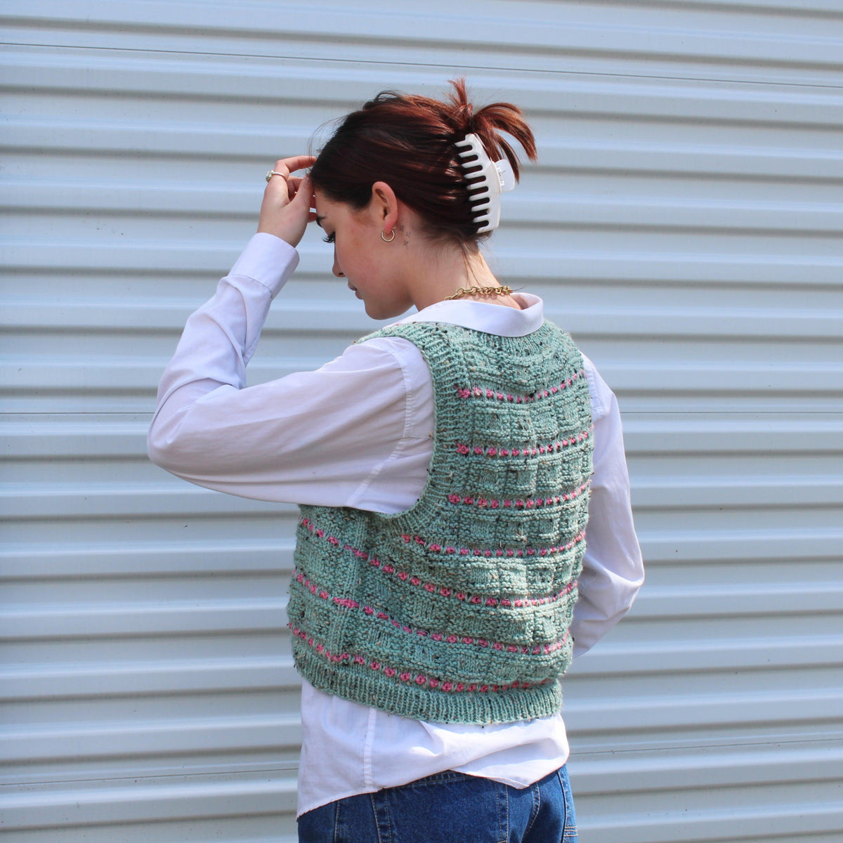 Festive Biscuit Vest knitting pattern