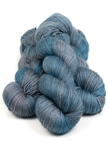 hand dyed yarn BIS-SOCK GILLES BLUES