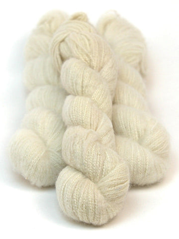 Brushed cashmere yarn hand-dyed DOLCE CANEVAS