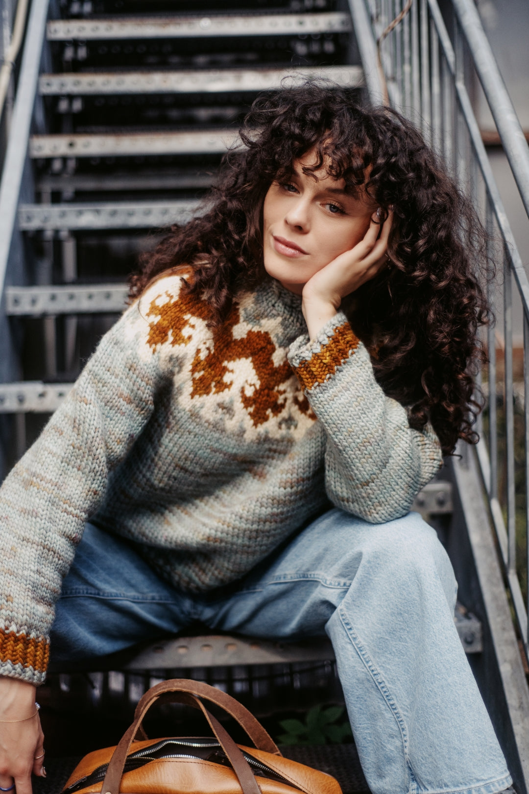 Acanthus Yoke Pullover | Knitting Pattern and Optional Kits – Les