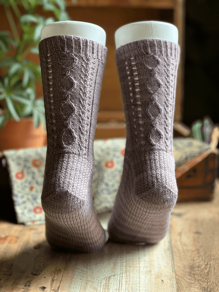 Depth of Field | Sock Knitting Kit - Les Laines Biscotte Yarns