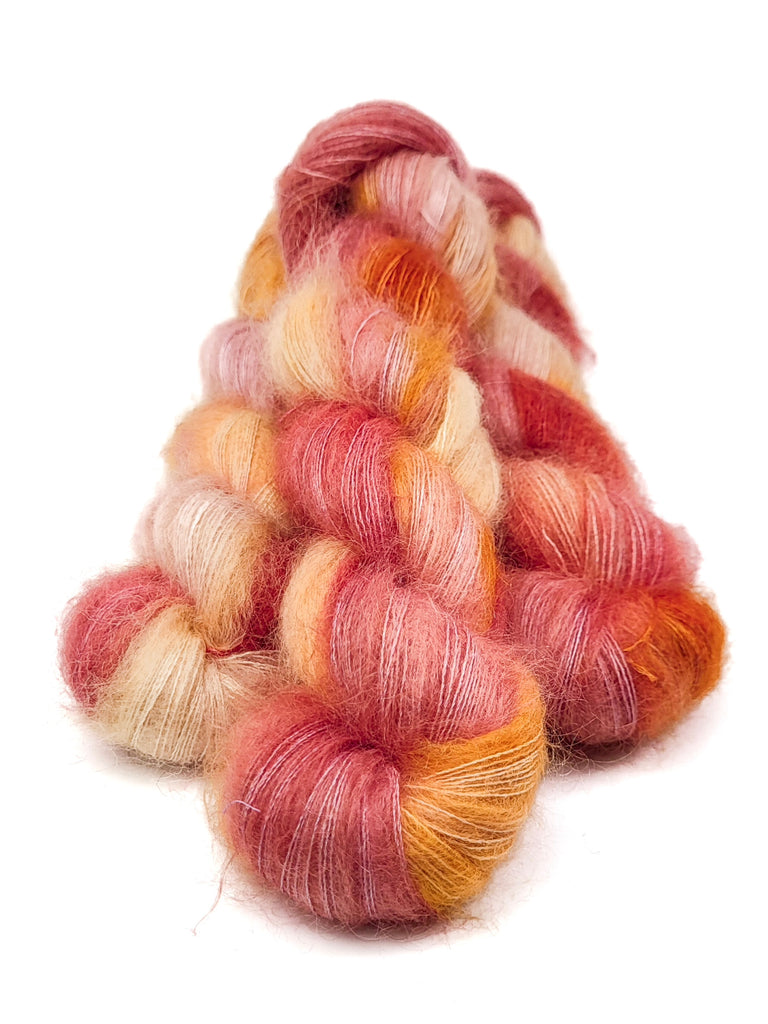 Hand-dyed yarn HERMIONE FUZZY PEACH