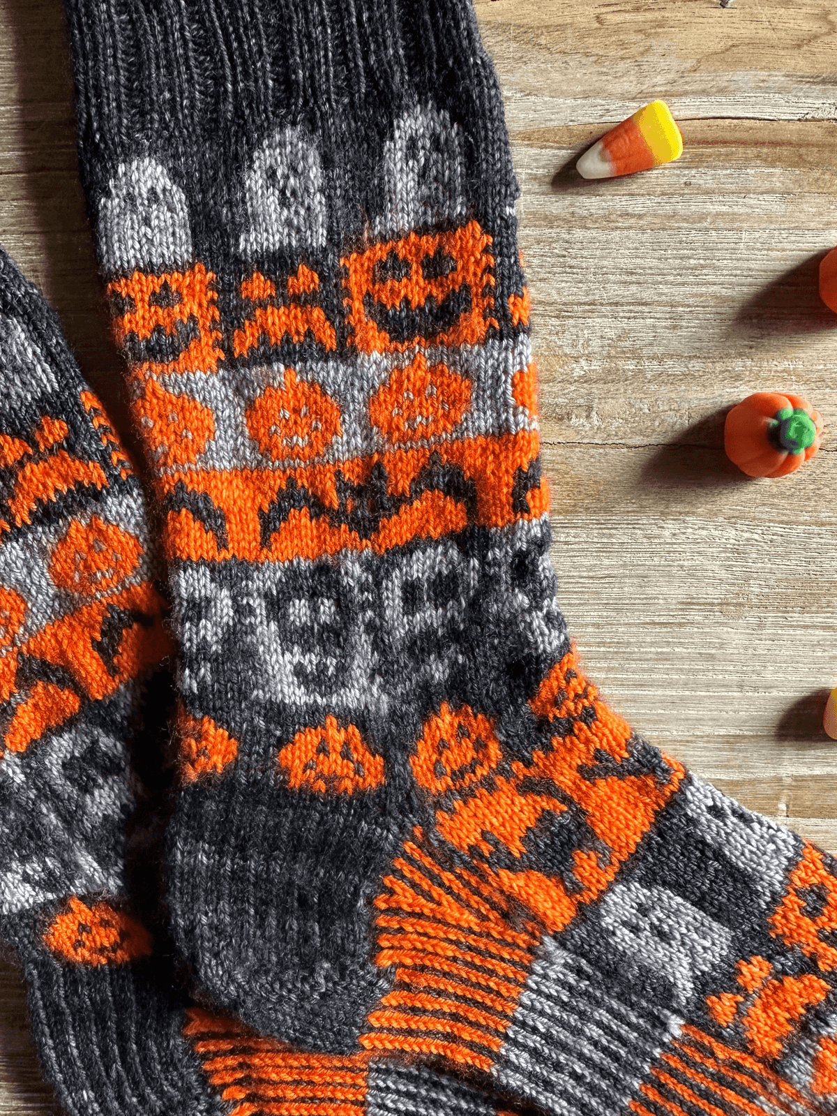 Halloween Socks Free Knitting Pattern