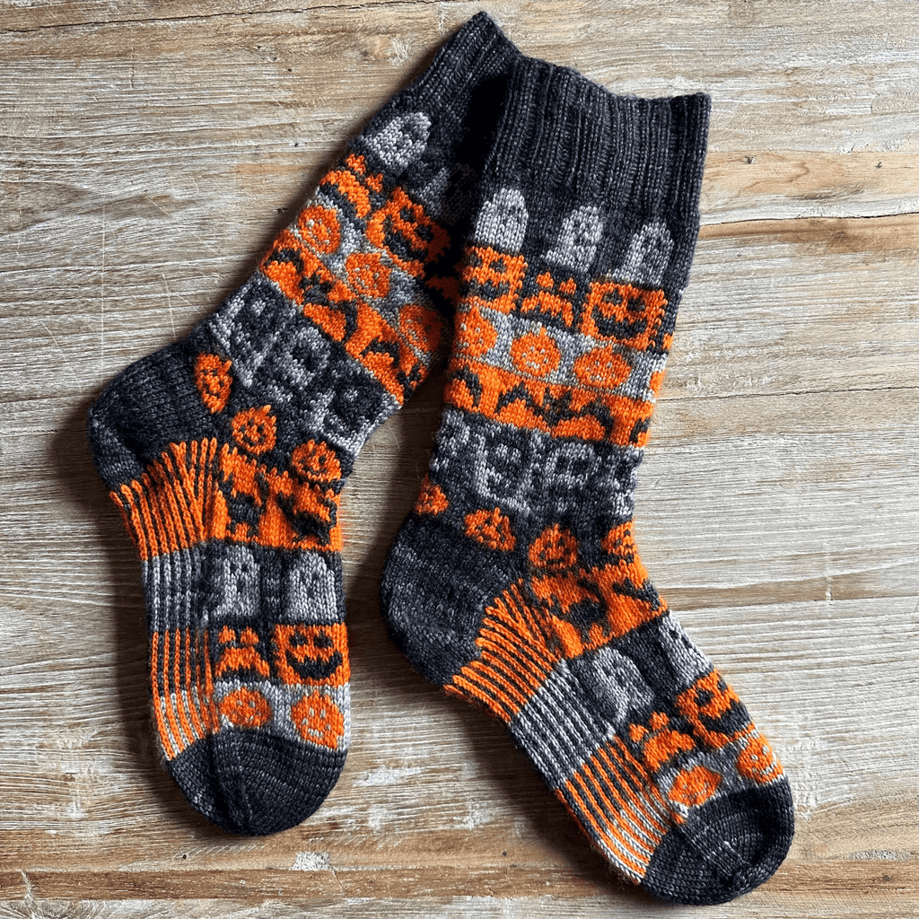 Halloween Socks Free Knitting Pattern