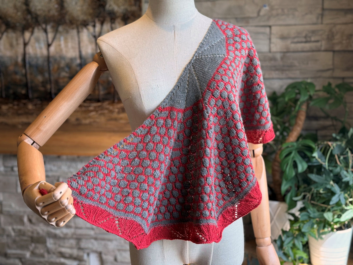 Guanaco Argentino Shawl | Knitting pattern and Optional Kits