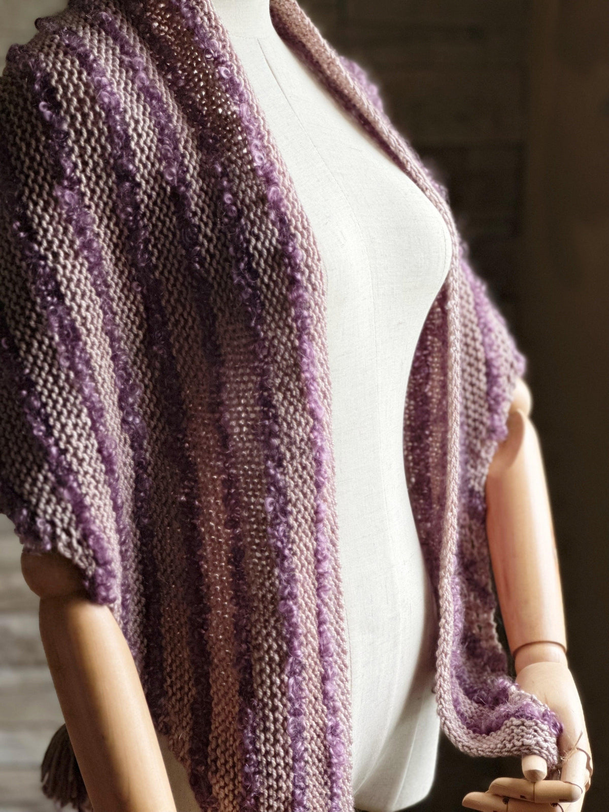 Boucles à l'Horizon'' Shawl Free Knitting Pattern - Les Laines Biscotte Yarns