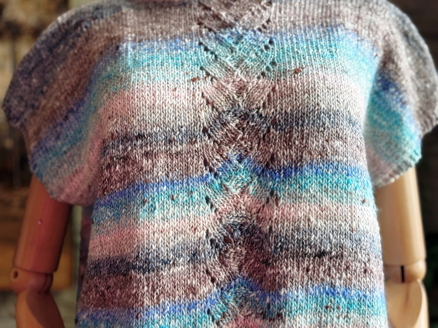 Andrea's Tee | Free Knitting Pattern and Optional Kits – Les