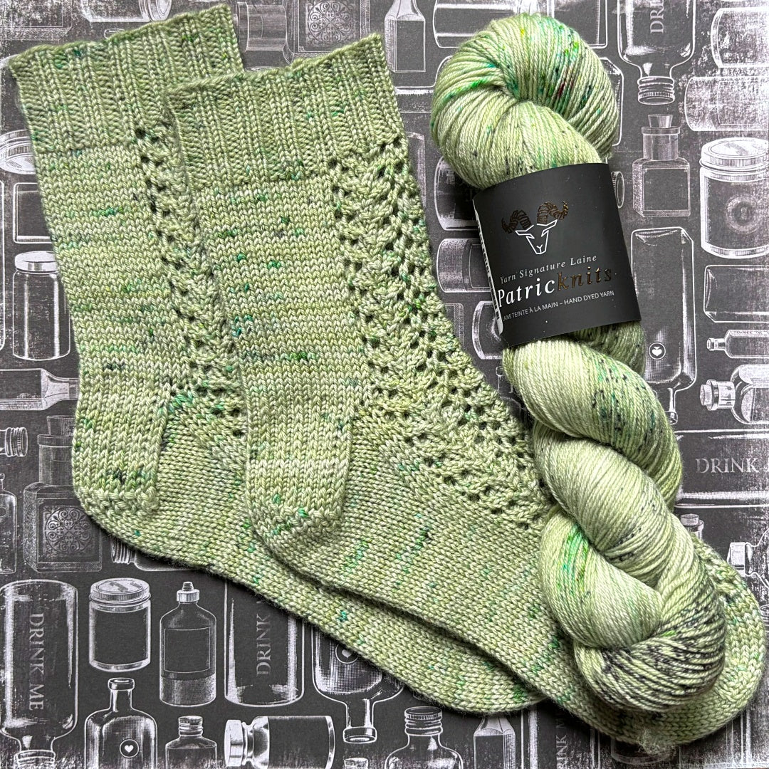Spring Bloom Socks Knitting Pattern And Optional Kits Les Laines