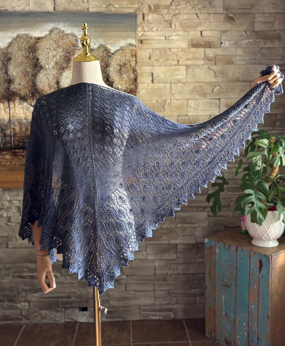 Novato Shawl | Knitting Pattern and Optional Kits – Les Laines