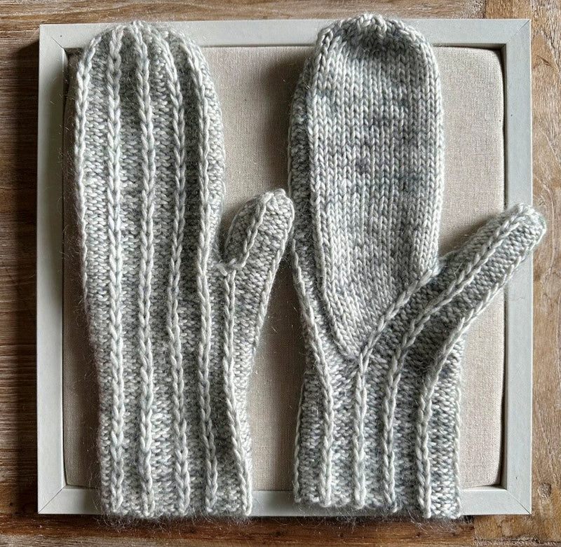 Blitzen Mittens | Knitting pattern and Optional kit