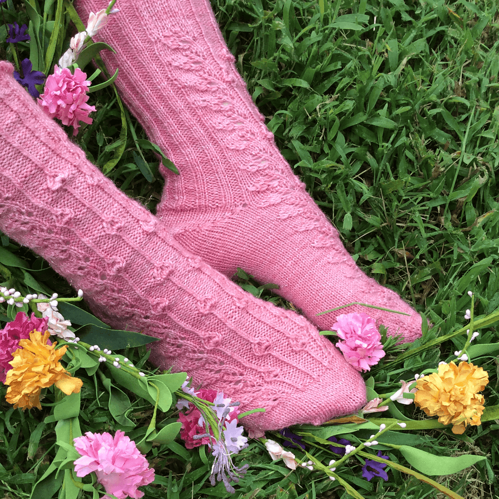 Petites Fleurs Free Sock Pattern - Les Laines Biscotte Yarns