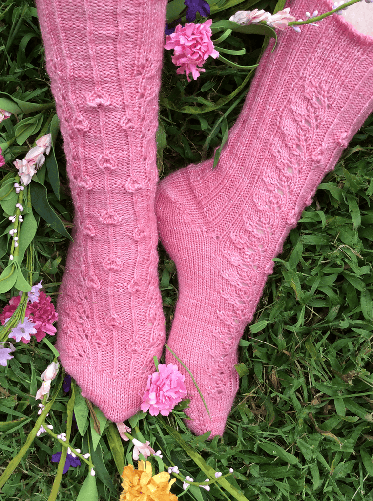 Petites Fleurs Free Sock Pattern - Les Laines Biscotte Yarns