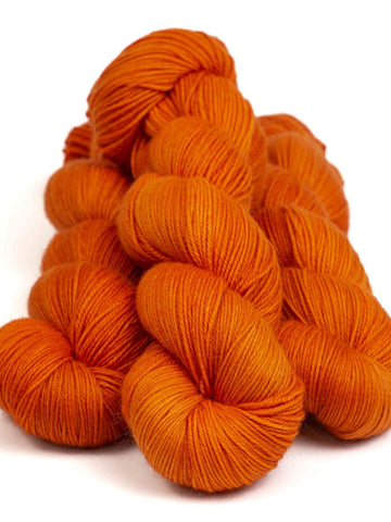 Hand Dyed Yarn - MERICA ORANGÉE