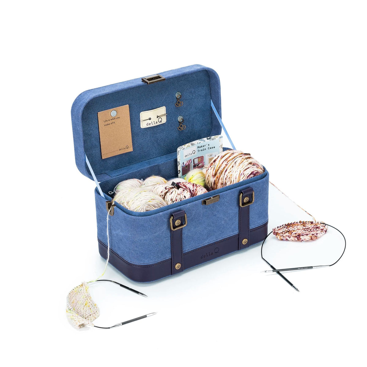 Della Q - Maker's Train Case