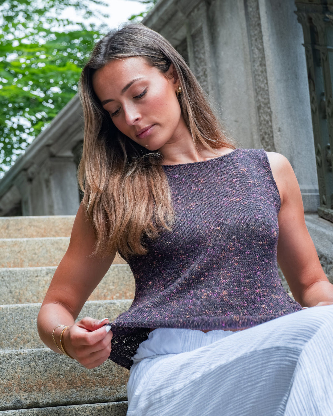 Queen Of Spades Sleeveless Pullover | Knitting pattern and Optional kits