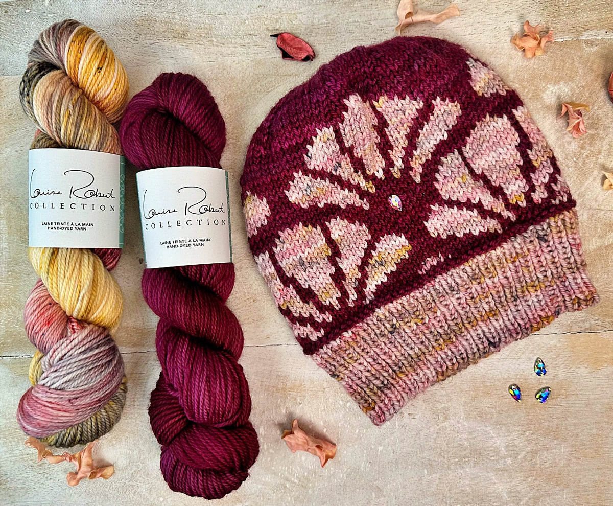 La dame aux Camélias Beanie | Knitting pattern with or without yarns