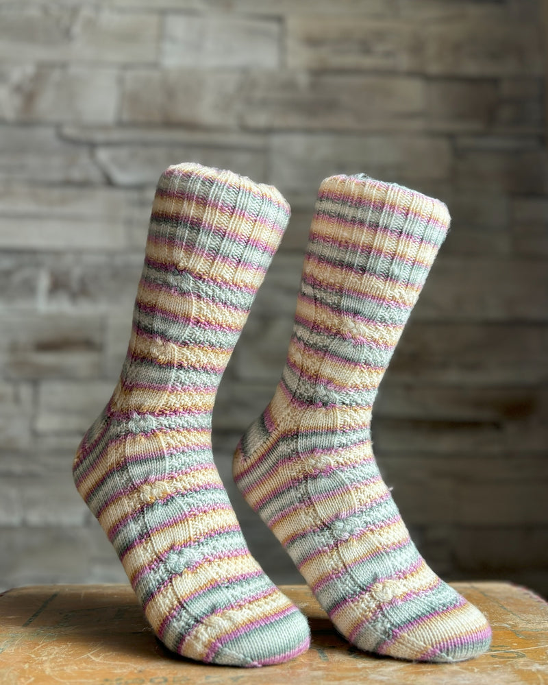 Roméo & Juliette Socks | Knitting Pattern and Optional kits