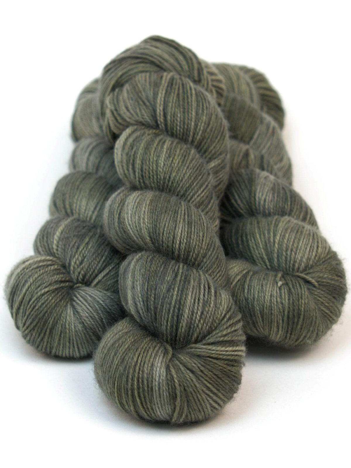 Hand-dyed SUPER SOCK TRAVIATA yarn