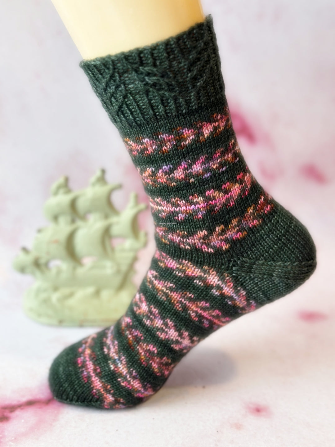 SEASCAPE Free Socks Pattern