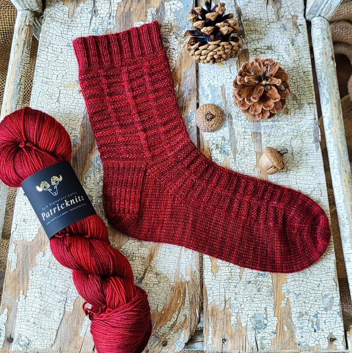 Textured Socks - FREE SOCKS KNITTING PATTERN – Les Laines Biscotte Yarns
