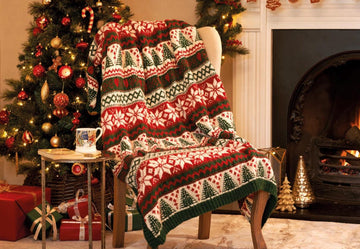 The Croft Woodside Christmas blanket - Les Laines Biscotte Yarns