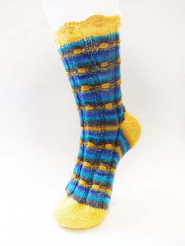 Trésor sock pattern - Les Laines Biscotte Yarns