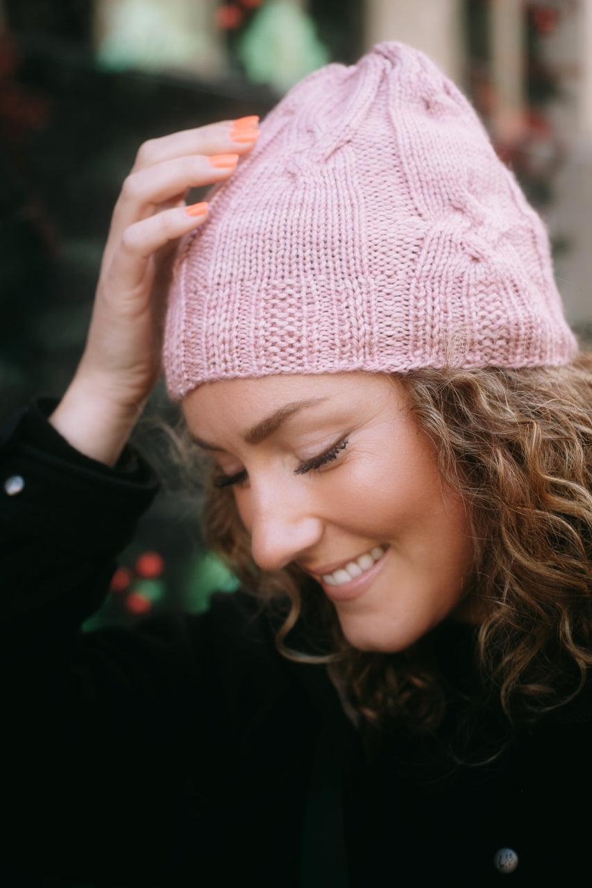 Wool walk in Northvale Hat | Knitting kit - Les Laines Biscotte Yarns