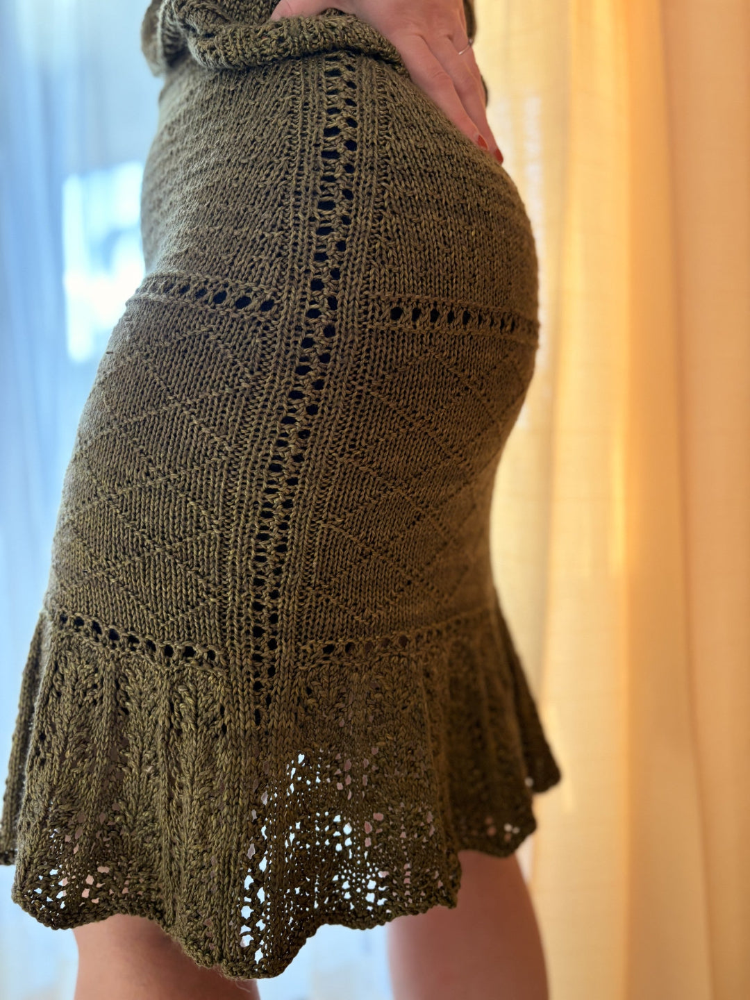 Woodstock Skirt | Knitting kits – Les Laines Biscotte Yarns