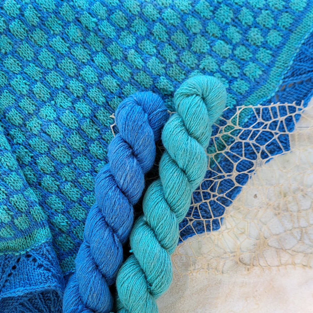 Guanaco Argentino Shawl | Knitting pattern and Optional Kits