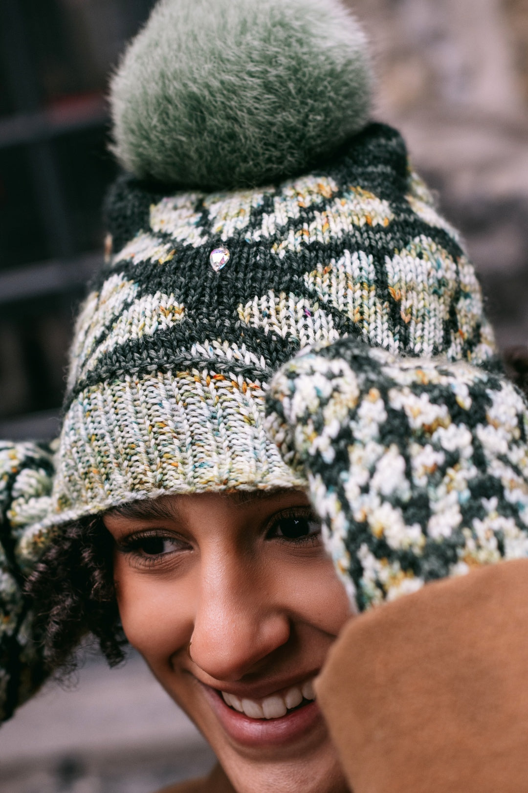 Lancelot Mittens - Free Knitting pattern – Les Laines Biscotte Yarns