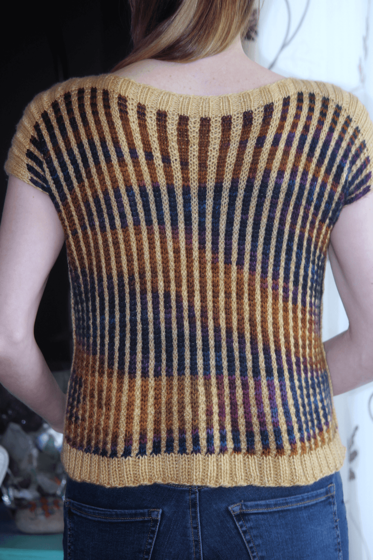 Clafou-Tee Free Knitting Pattern - Les Laines Biscotte Yarns