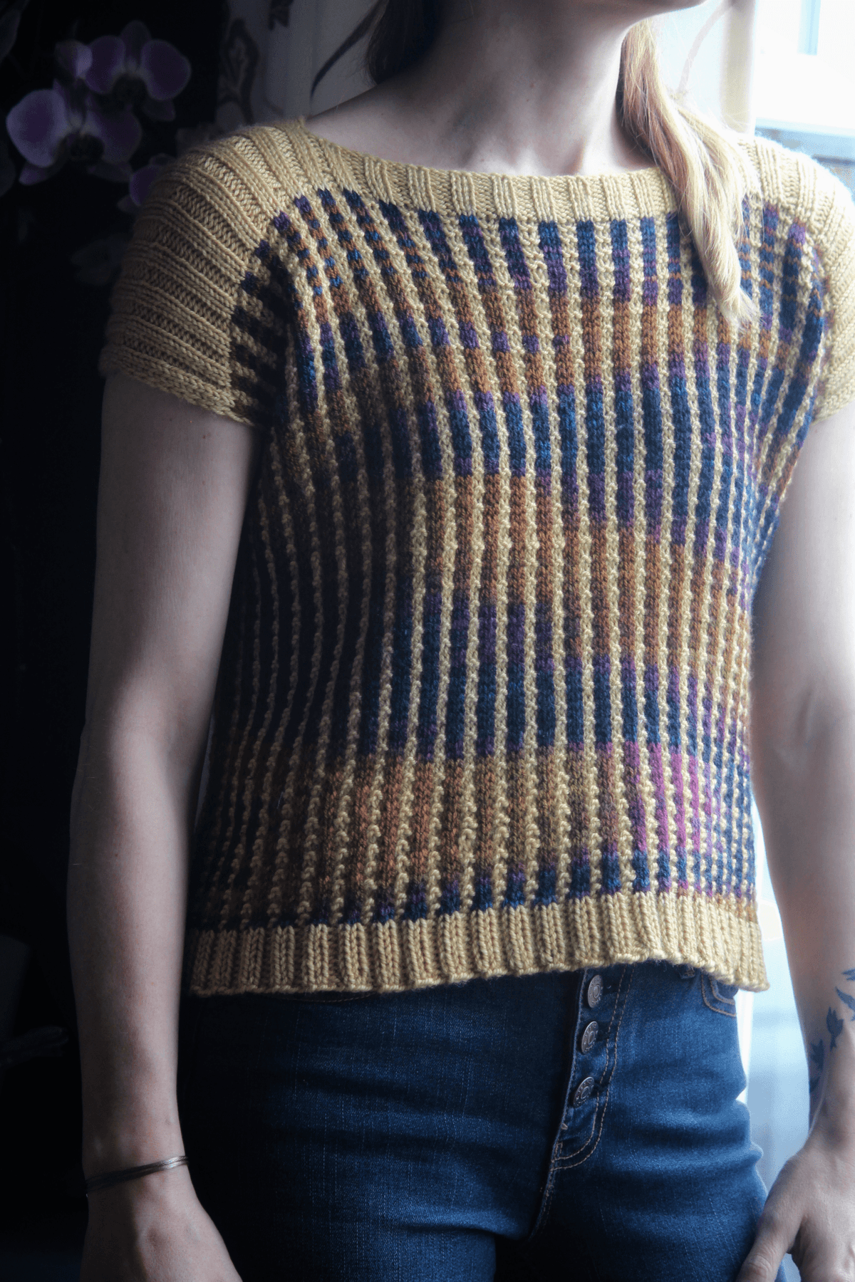 Clafou-Tee Free Knitting Pattern - Les Laines Biscotte Yarns