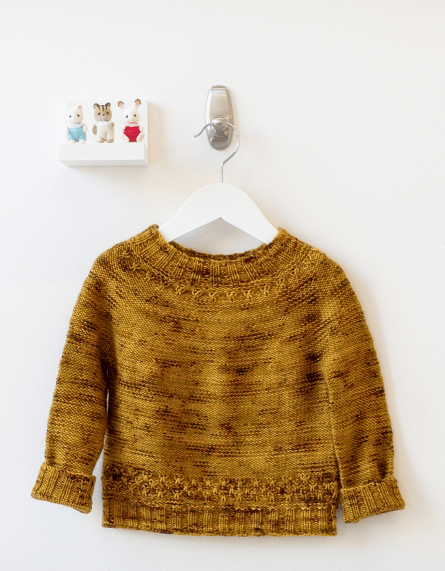 Knit a little by Marie Greene - Les Laines Biscotte Yarns