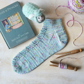 Sweet pea Shorties Socks knitting pattern