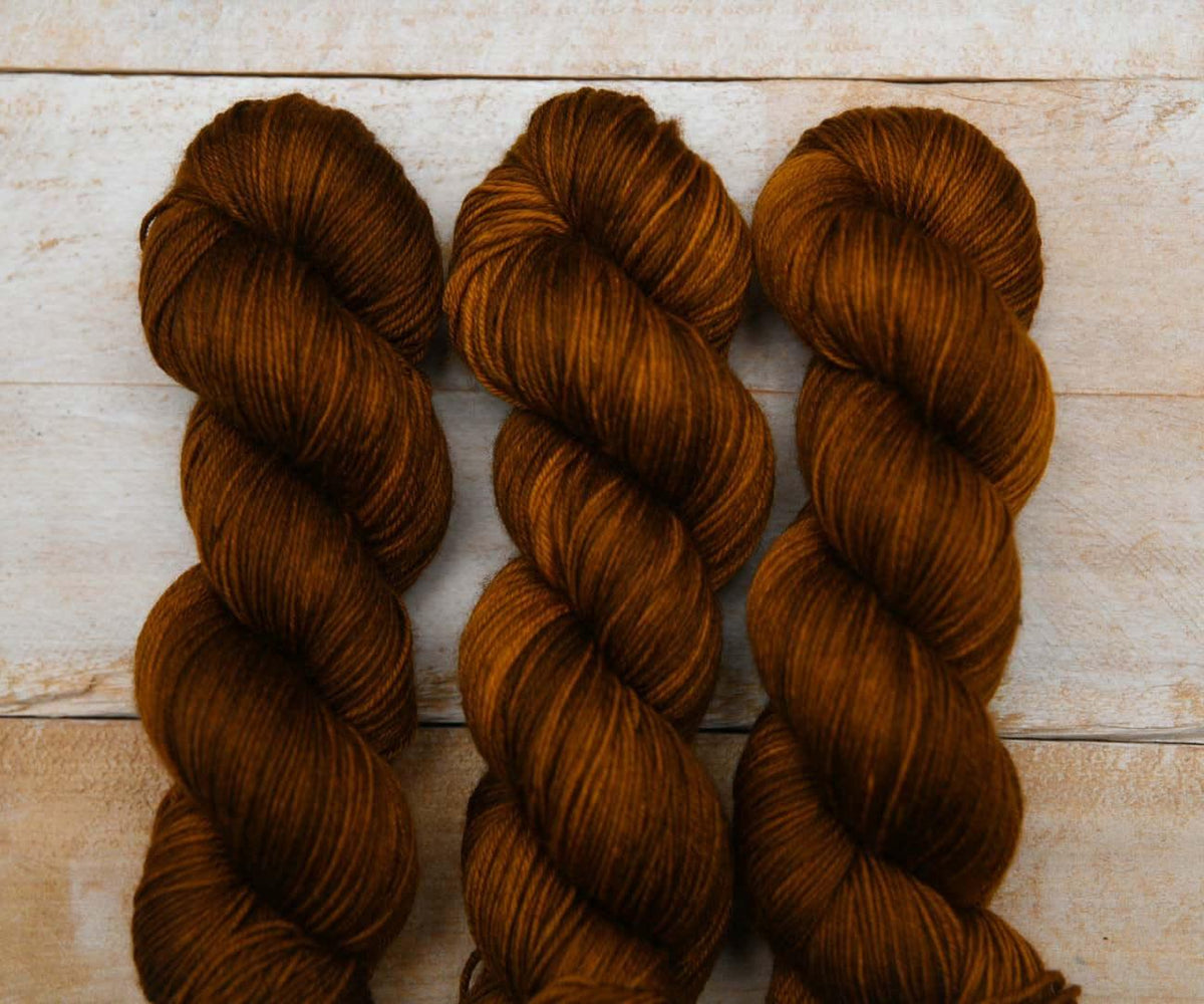 Hand-dyed Sock Yarn - BIS-SOCK CARAMEL