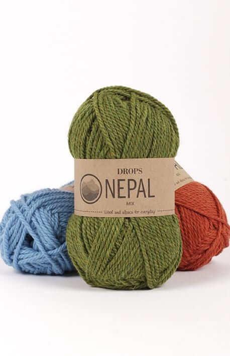 Drops Nepal - Color: Naturel 0100, Beige clair 0206, Beige 0300, Gris clair 0500, Gris 0501, Gris foncé 0506, Gris moyen 0517, Brun moyen 0612, Chameau 0618, Blanc 1101, Bleu marine 1709, Orange 2920, Ocre 2923, Rose pourpré 3112, Rouge profond 3608, Rouge 3620, Rose moyen 3720, Gris/violet 4311, Violet foncé 4399, Mauve/violet 4434, Bleu moyen 6220, Cerise 6273, Bleu jeans 6314, Bleu roi 6790, Vert/gris clair 7120, Vert/gris 7139, Olive 7238, Myosotis 8783, Noir 8903, Océan profond 8905, Forêt 8906, Brouil