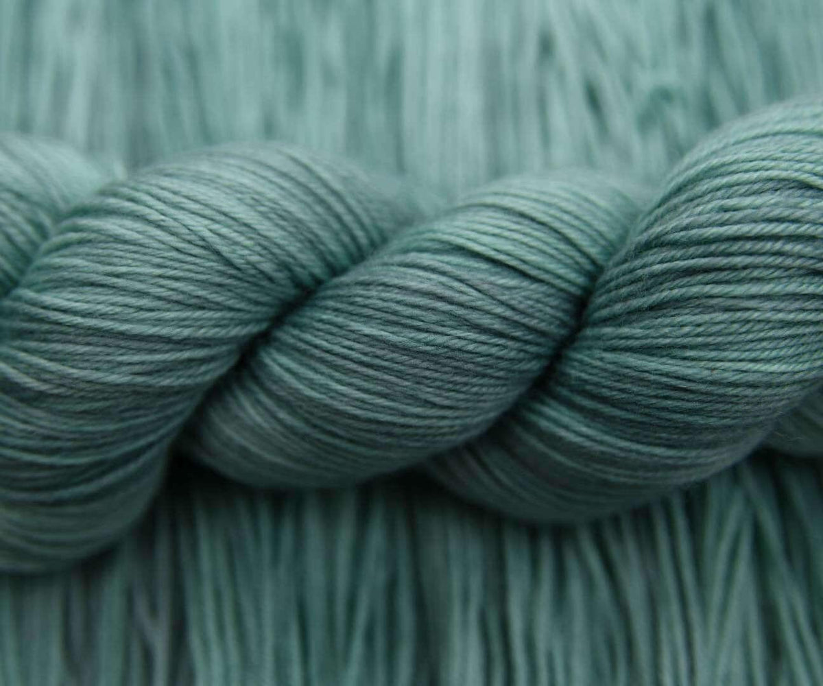 Hand-dyed Sock Yarn - BIS-SOCK AIGUE MARINE