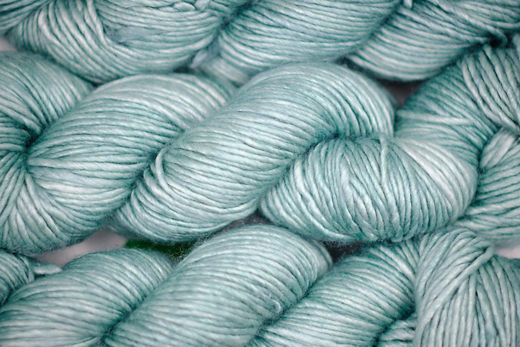 Merino & silk hand-dyed yarn ALBUS AIGUE MARINE
