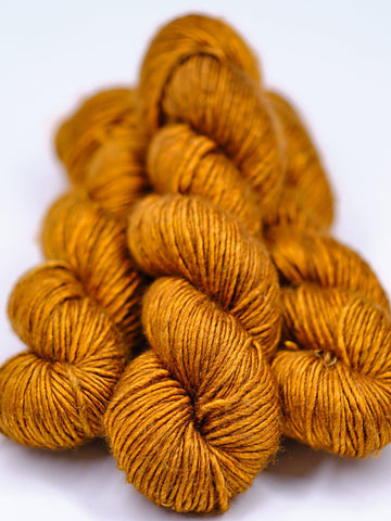 Merino & silk hand-dyed yarn ALBUS CARAMEL