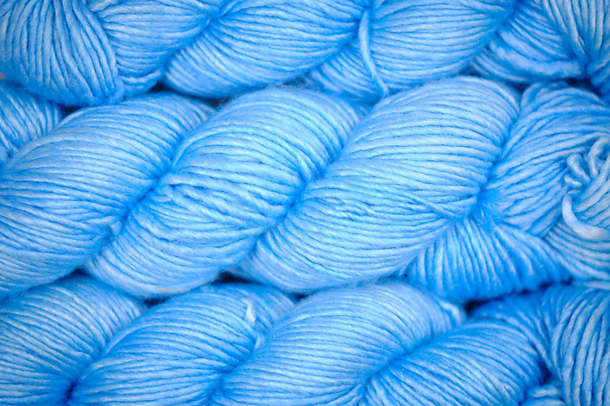 Merino & silk hand-dyed yarn ALBUS POUDREUSE