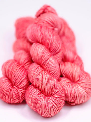 Merino & silk hand-dyed yarn ALBUS SMOOTHIE